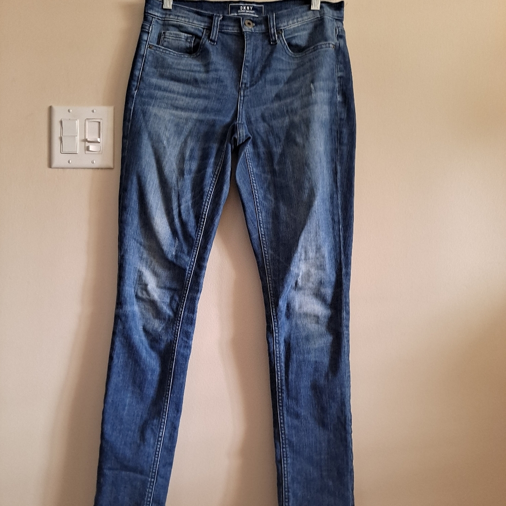 DKNY SKINNY JEANS